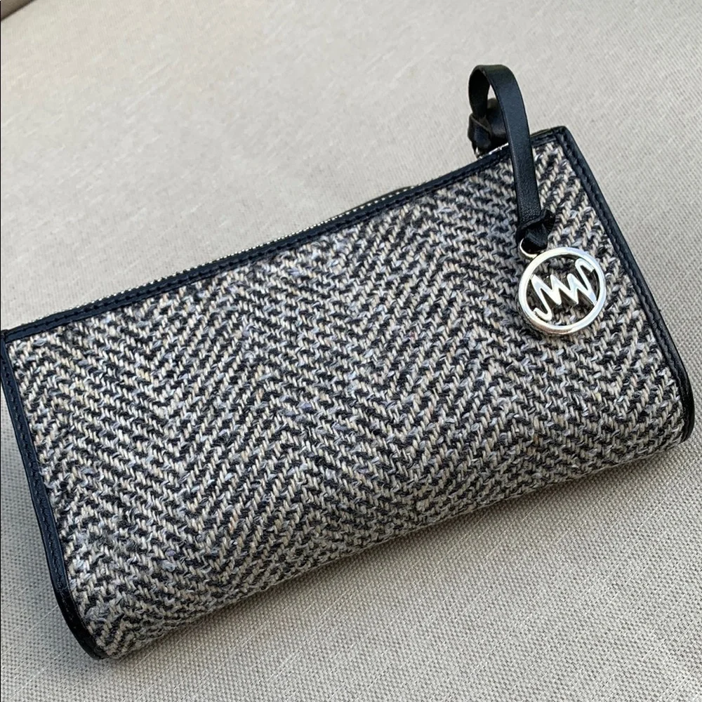 MONSAC Black and Tan Clutch Leather Trim Zip Top Vintage